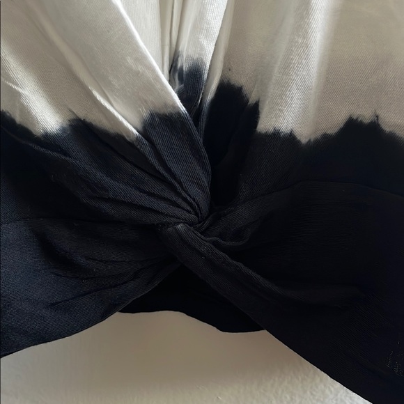 Mono B Black and White Twist Front Muscle Tee - Picture 4 of 4